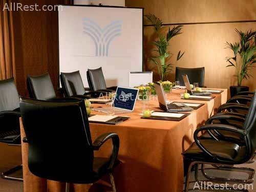 BurJuman Rotana Suites 17